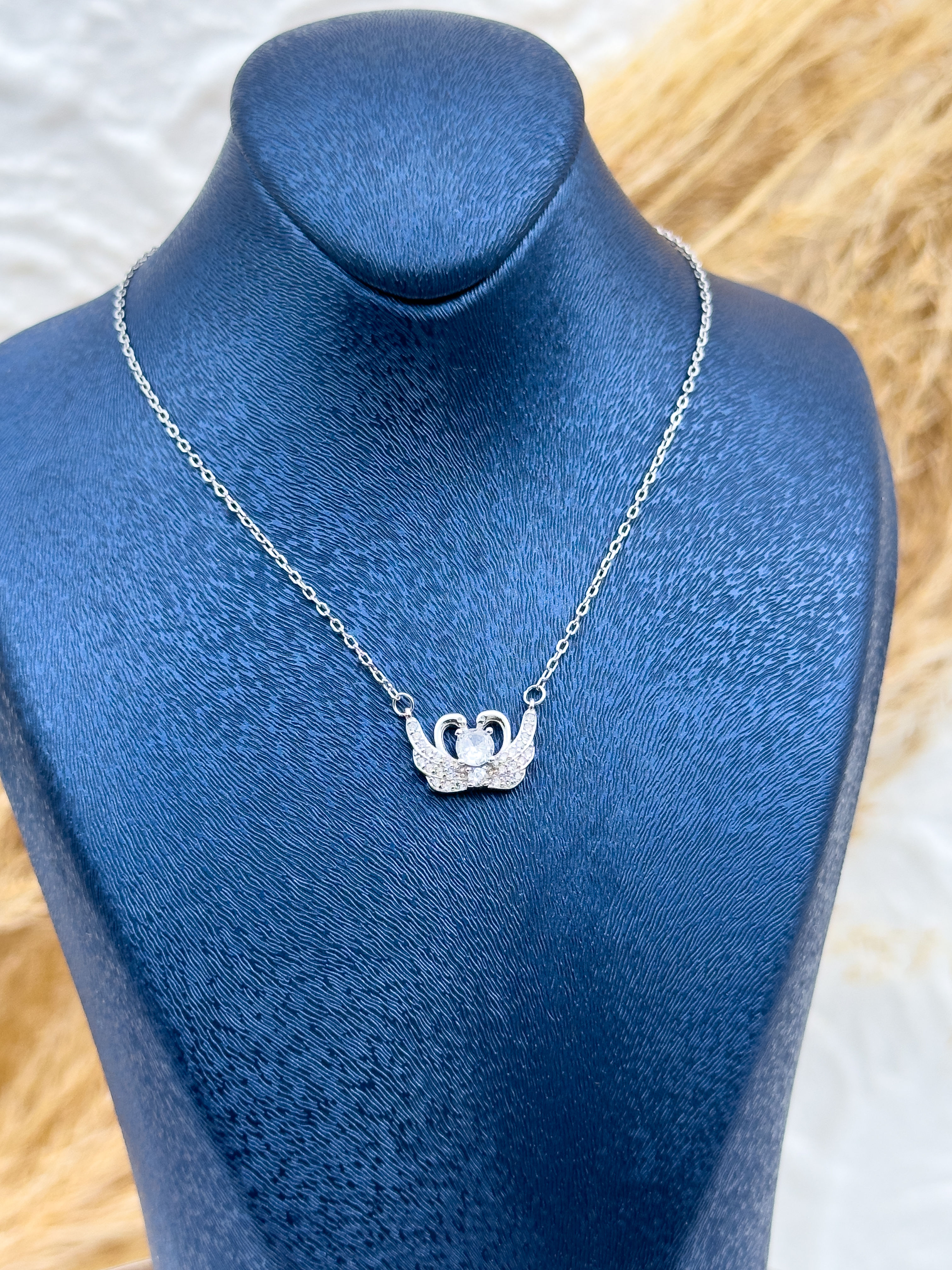 925 Ayar Gümüş Kuğu Modeli Aşk Kadın Kolye – Özel Tasarım, Hediyelik